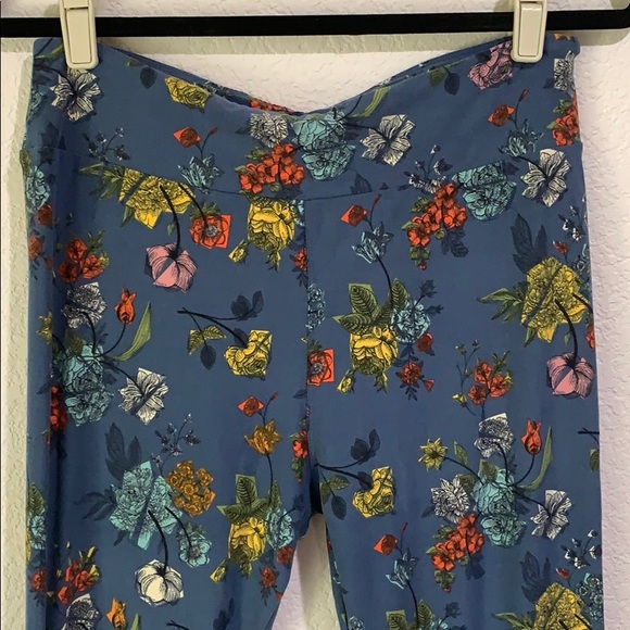 NWT Tall and Curvy LuLaRoe Leggings - Picture 2 of 4